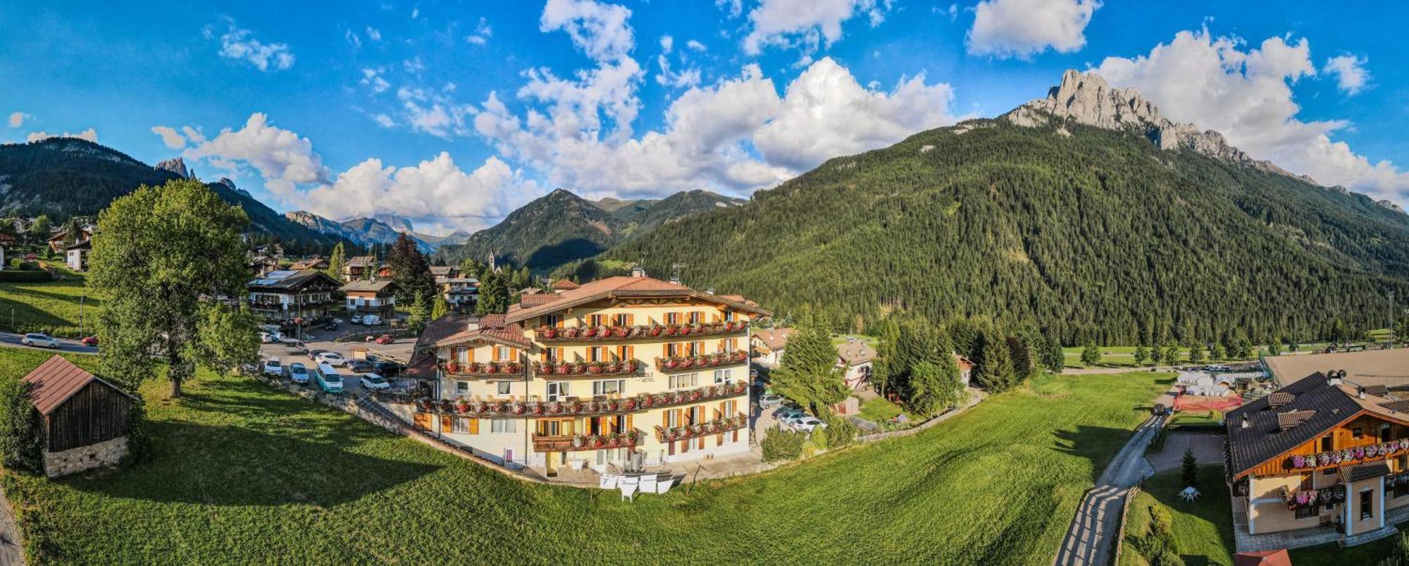 Al Piccolo Hotel Vigo di Fassa Kültér fotó