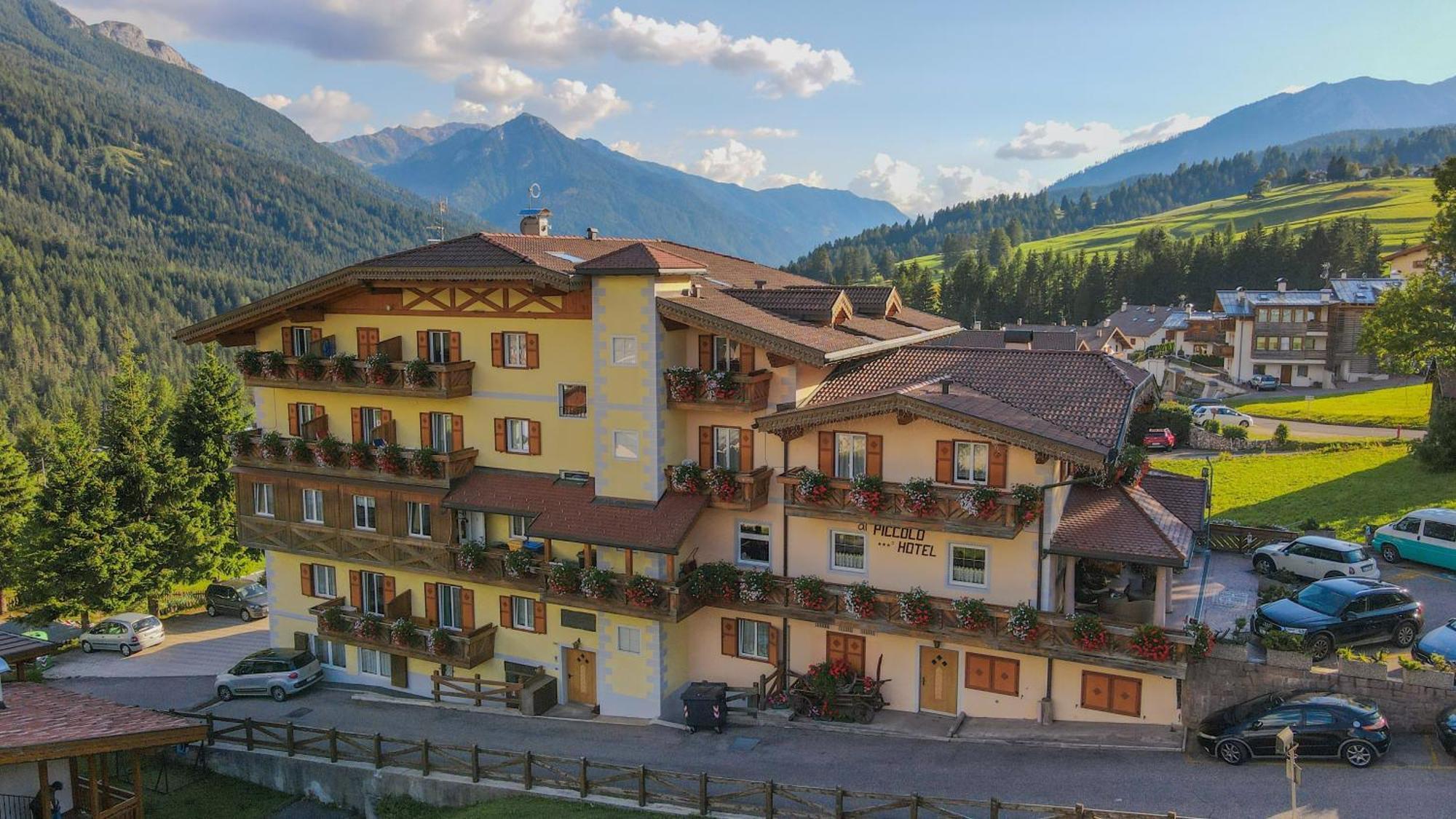 Al Piccolo Hotel Vigo di Fassa Kültér fotó