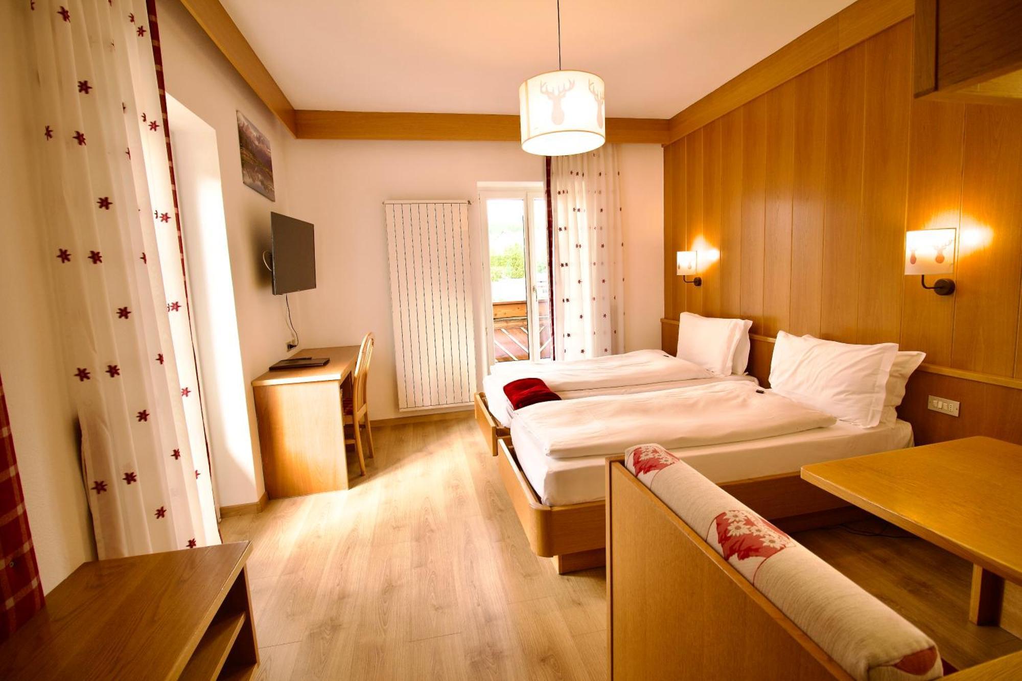 Al Piccolo Hotel Vigo di Fassa Kültér fotó