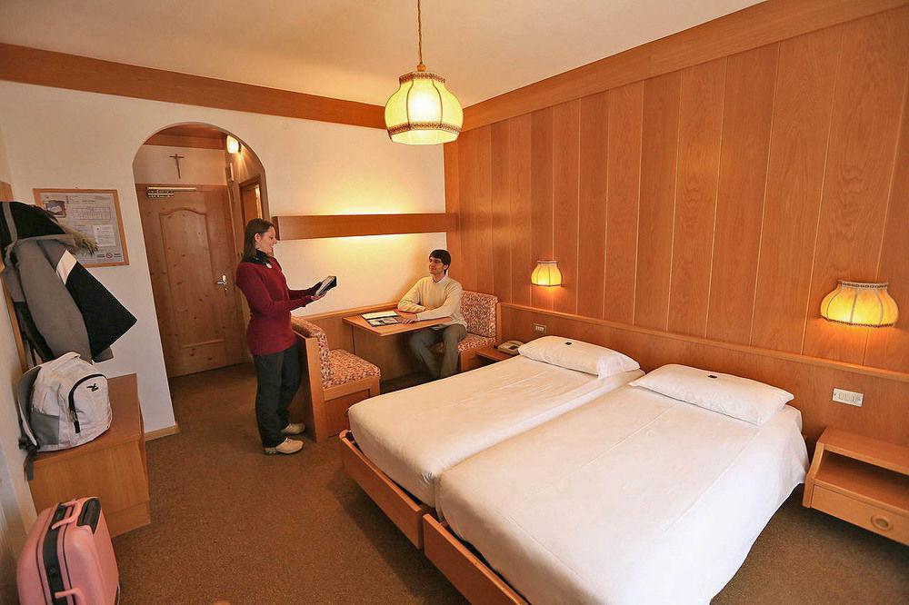Al Piccolo Hotel Vigo di Fassa Kültér fotó