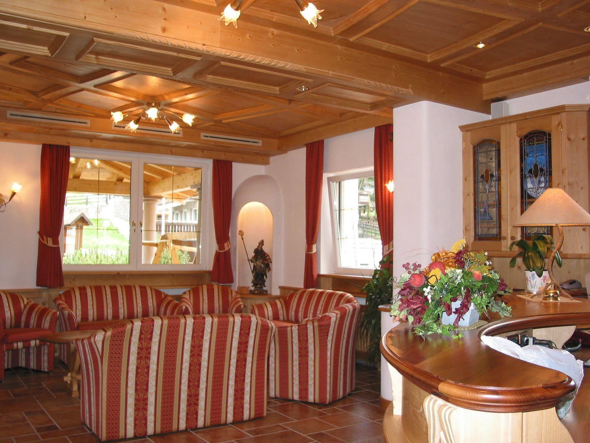 Al Piccolo Hotel Vigo di Fassa Kültér fotó