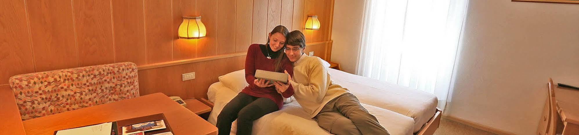 Al Piccolo Hotel Vigo di Fassa Kültér fotó